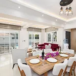 Villa Villa Central *