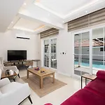 Villa Central *