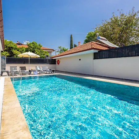 Villa Central * داليان